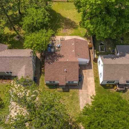 Trendy In Tulsa Villa Exterior photo