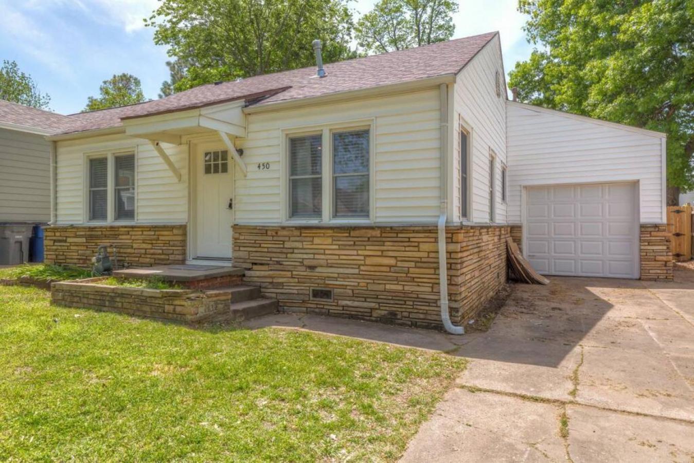 Trendy In Tulsa Villa Exterior photo
